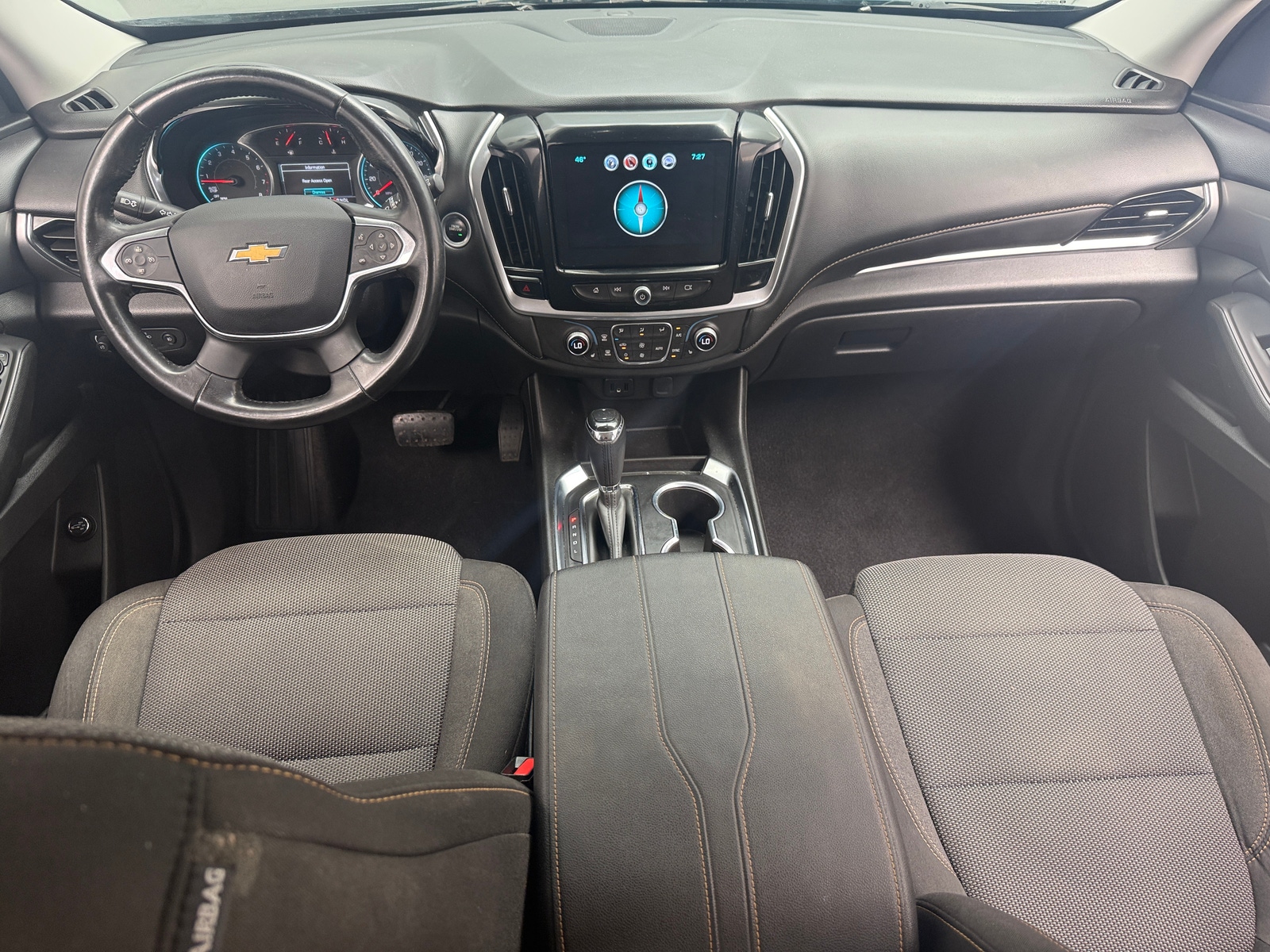 Thumbnail: 2018 Chevrolet Traverse - 3