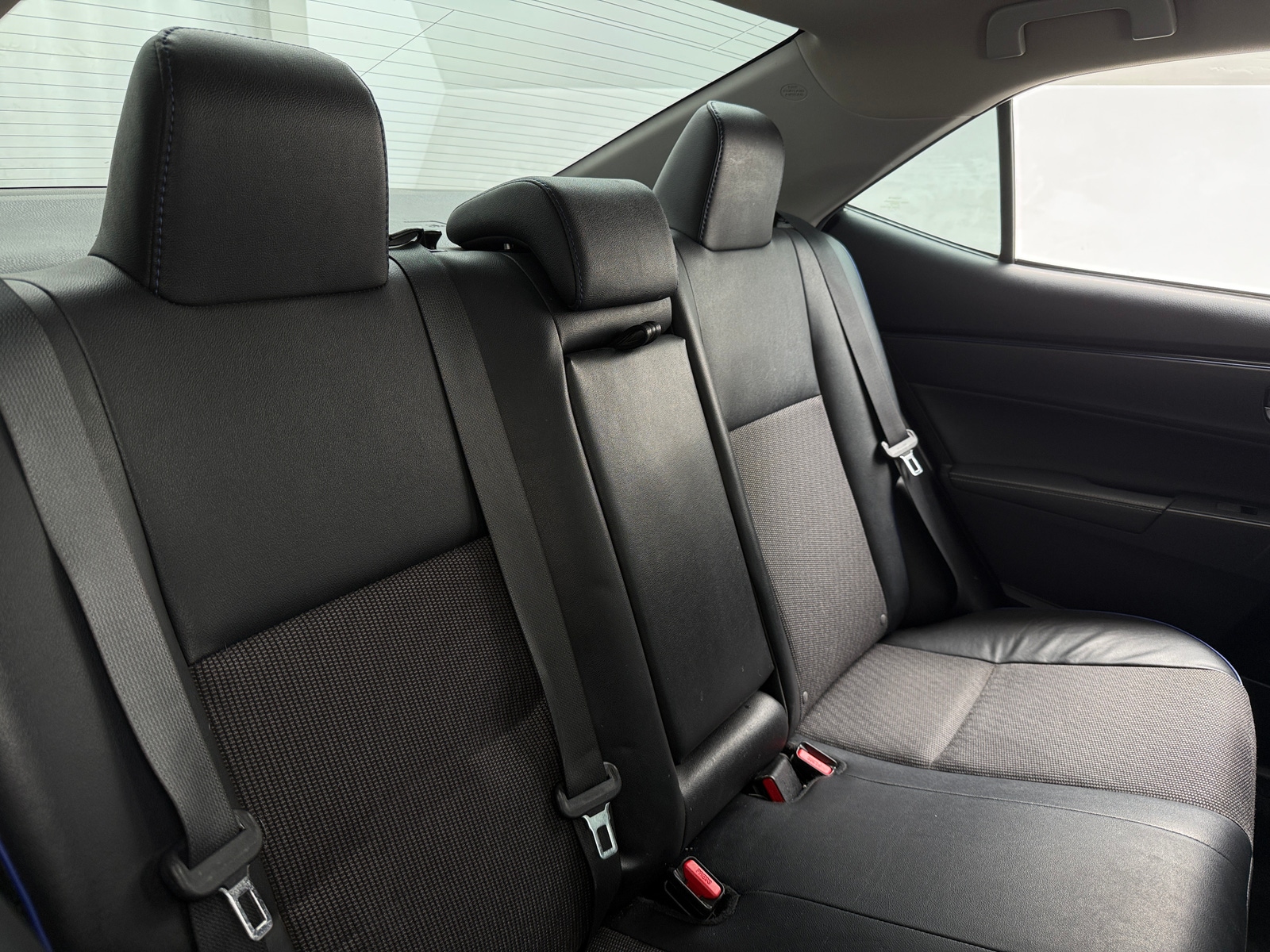 Thumbnail: 2017 Toyota Corolla - 6