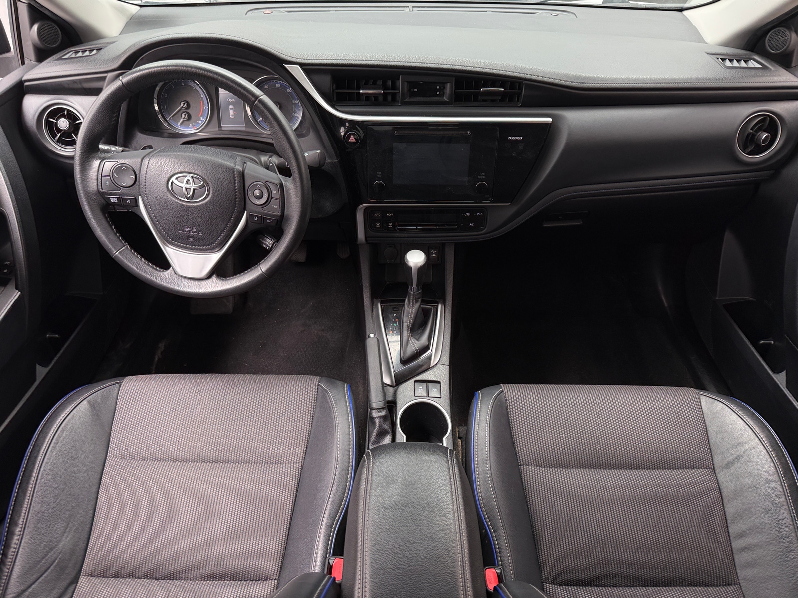 Thumbnail: 2017 Toyota Corolla - 3