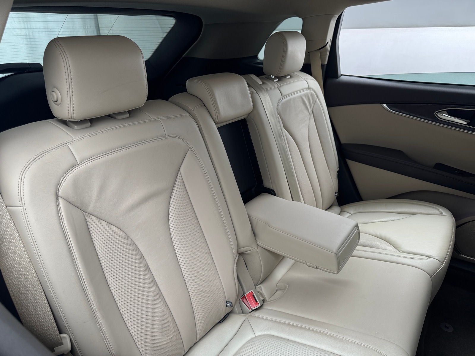 Thumbnail: 2019 Lincoln Nautilus - 5