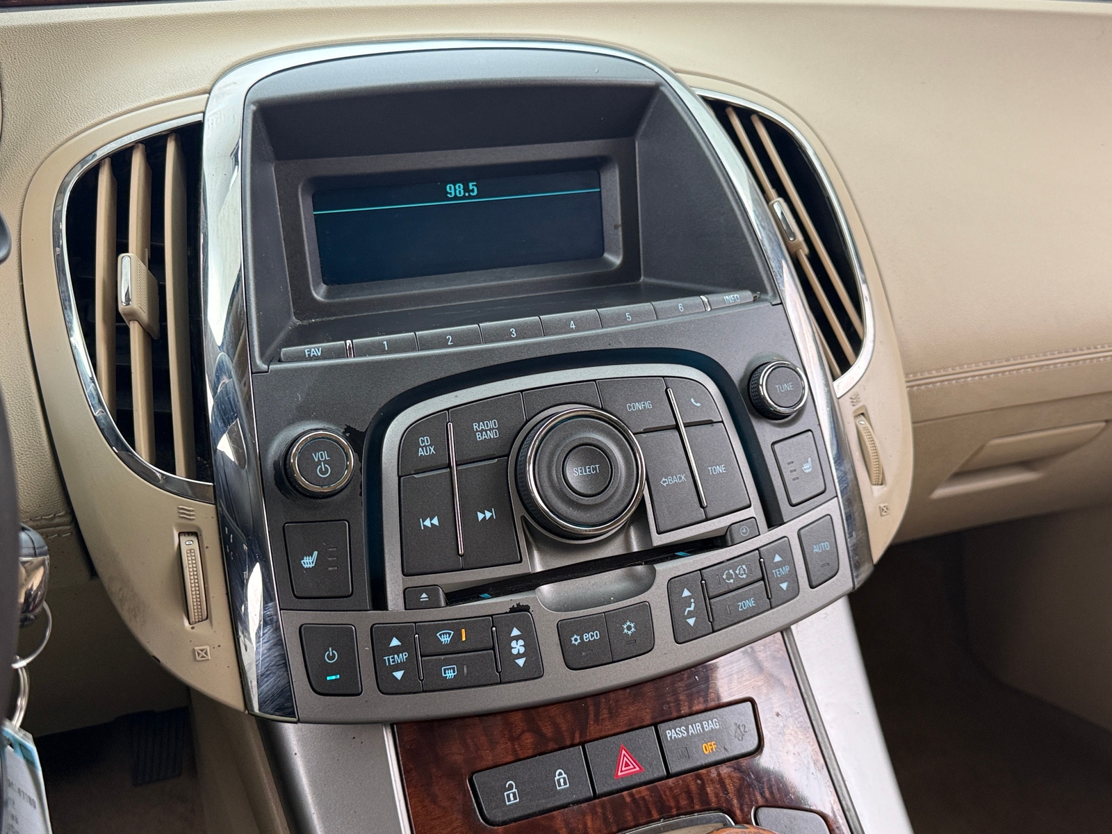 Thumbnail: 2012 Buick LaCrosse - 3