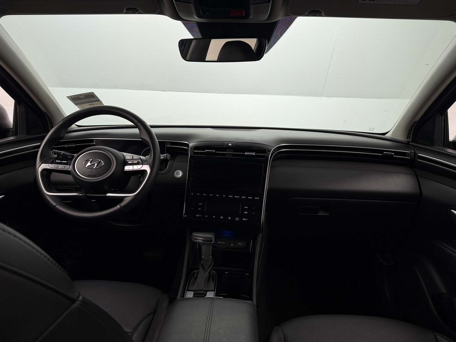 Thumbnail: 2024 Hyundai Tucson - 3