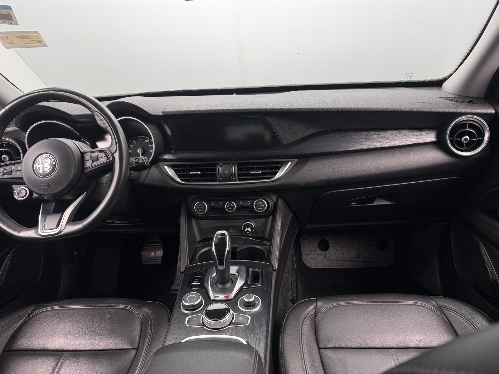 Thumbnail: 2020 Alfa Romeo Stelvio - 2