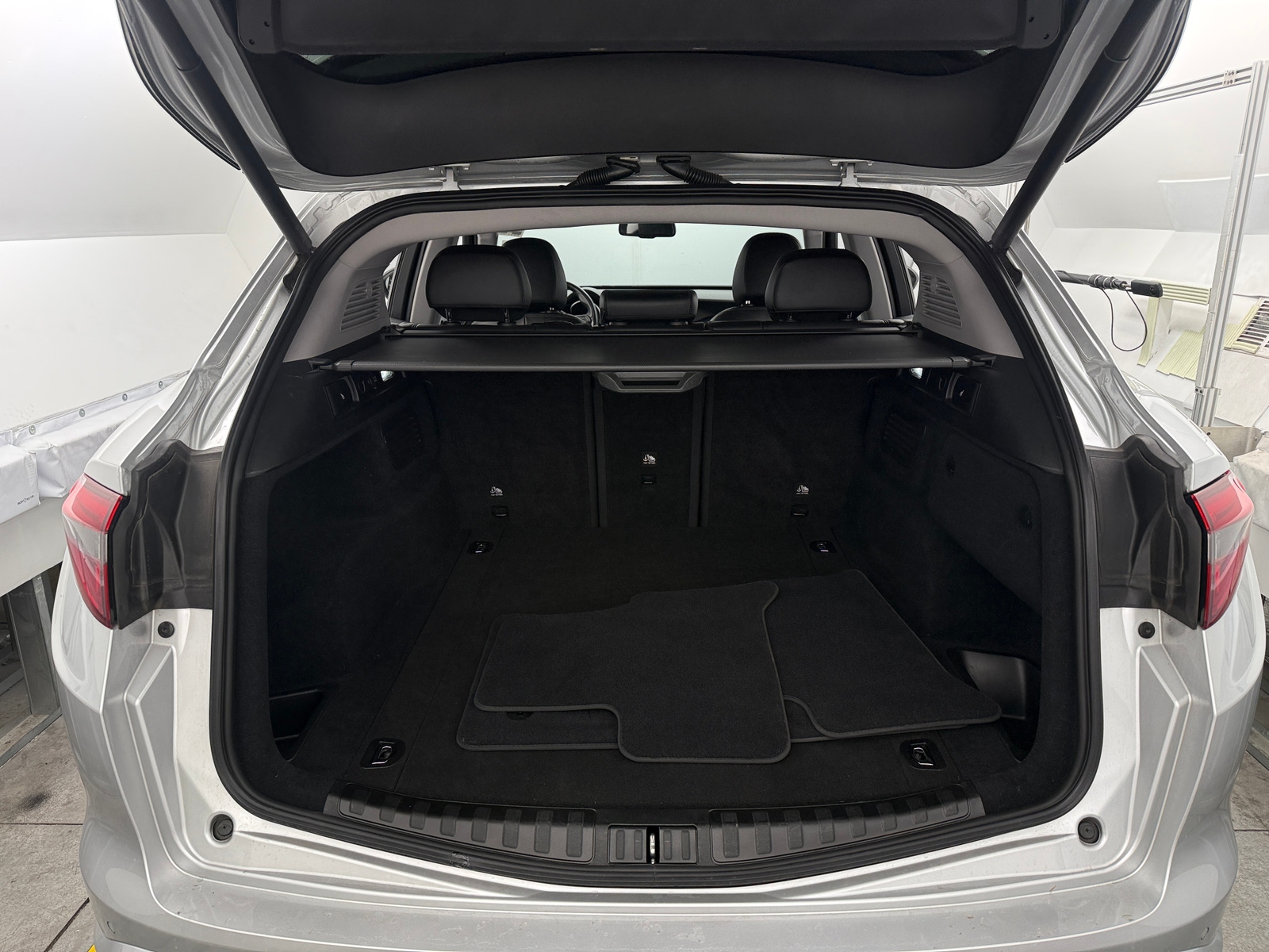 Thumbnail: 2020 Alfa Romeo Stelvio - 6