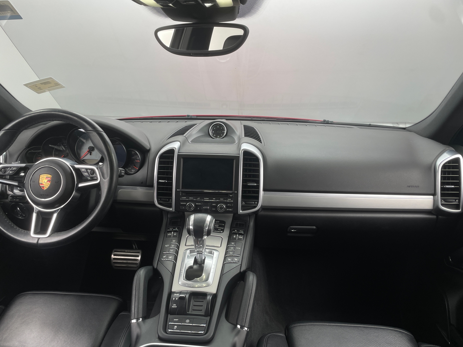 Thumbnail: 2015 Porsche Cayenne - 2