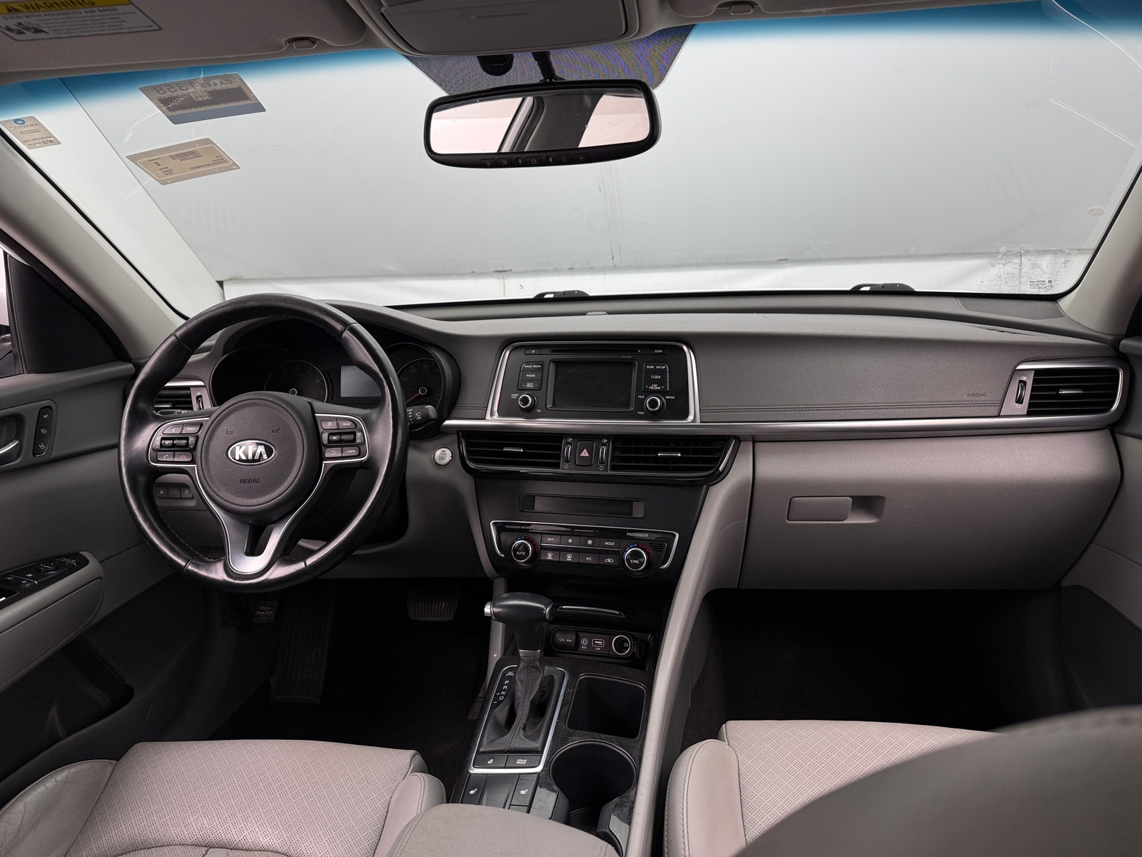 Thumbnail: 2016 Kia Optima - 2