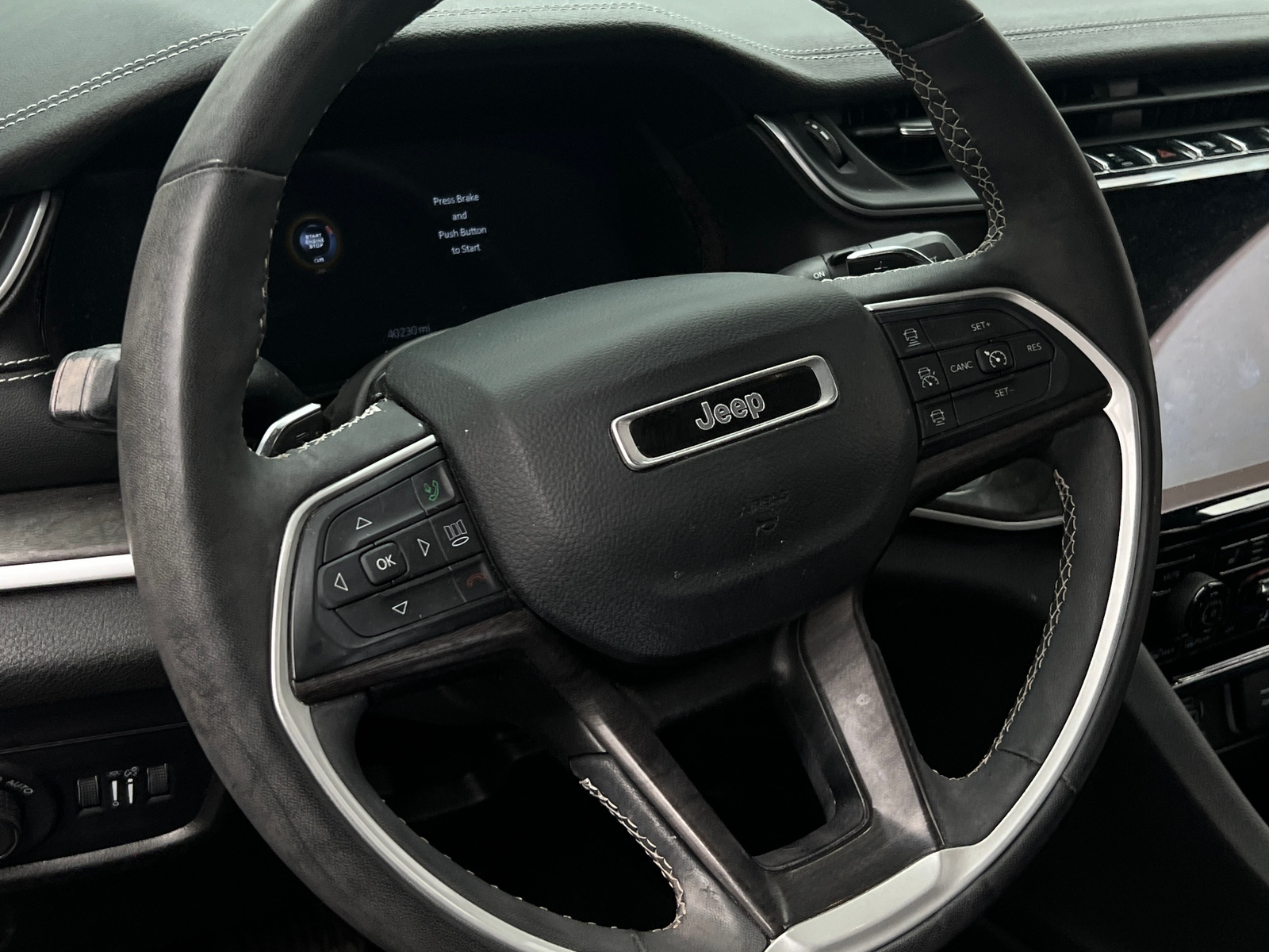 Thumbnail: 2023 Jeep Grand Cherokee - 4