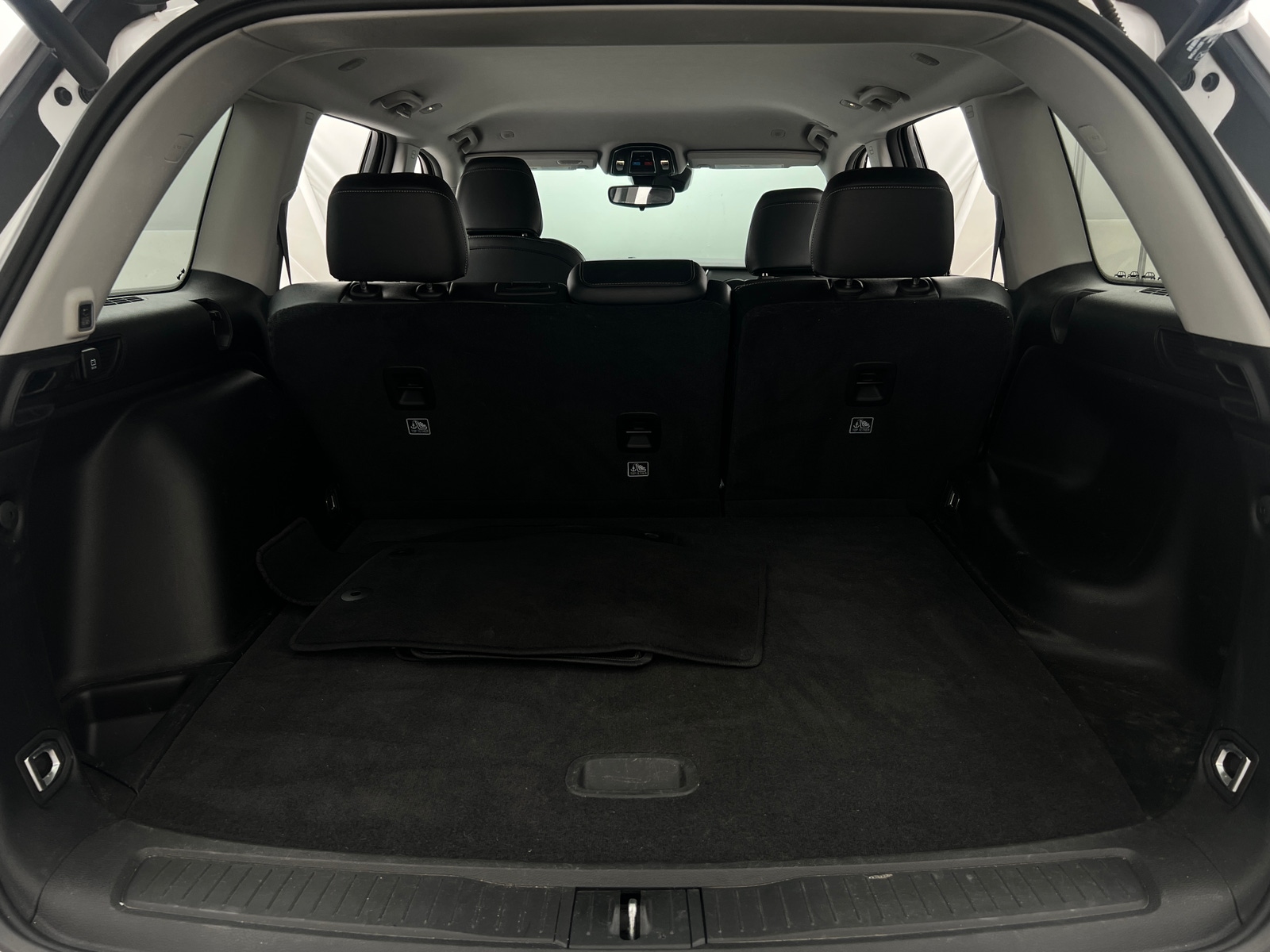 Thumbnail: 2023 Jeep Grand Cherokee - 6