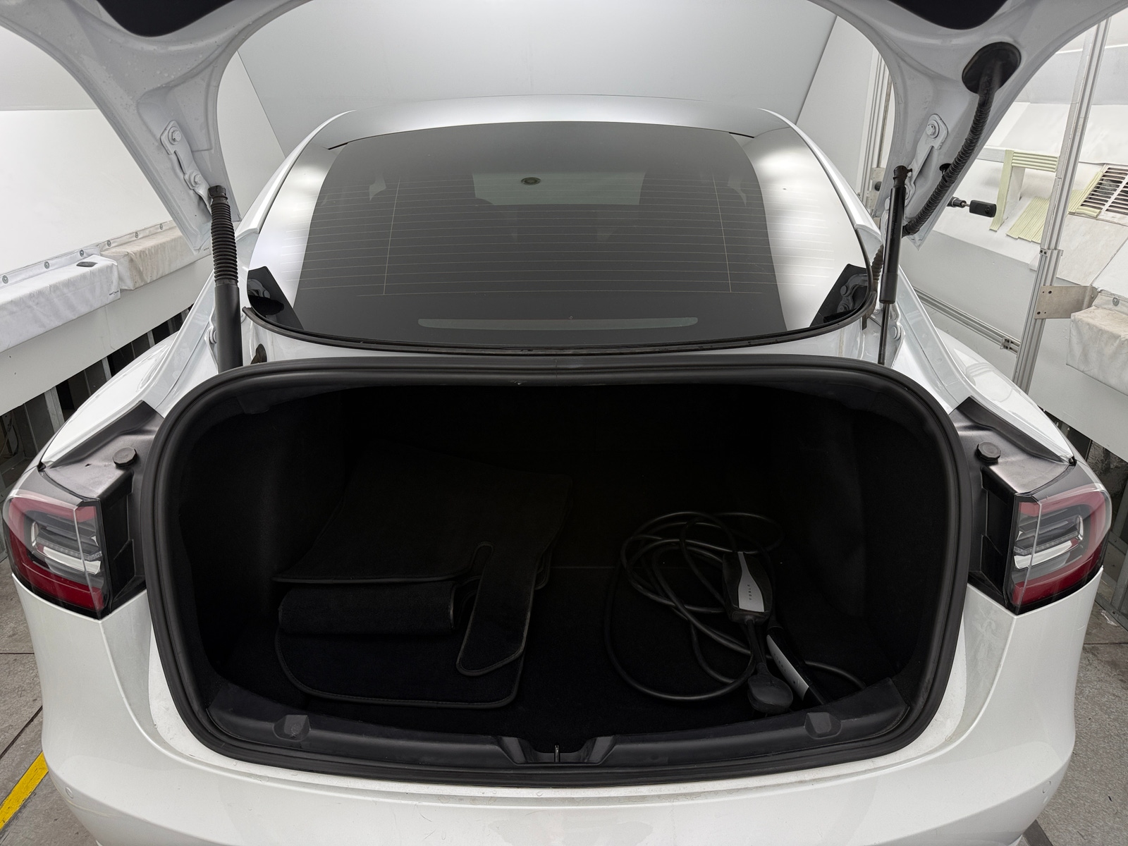 Thumbnail: 2021 Tesla Model 3 - 6