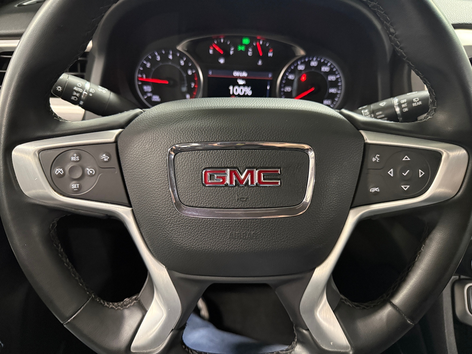 Thumbnail: 2023 GMC Acadia - 4