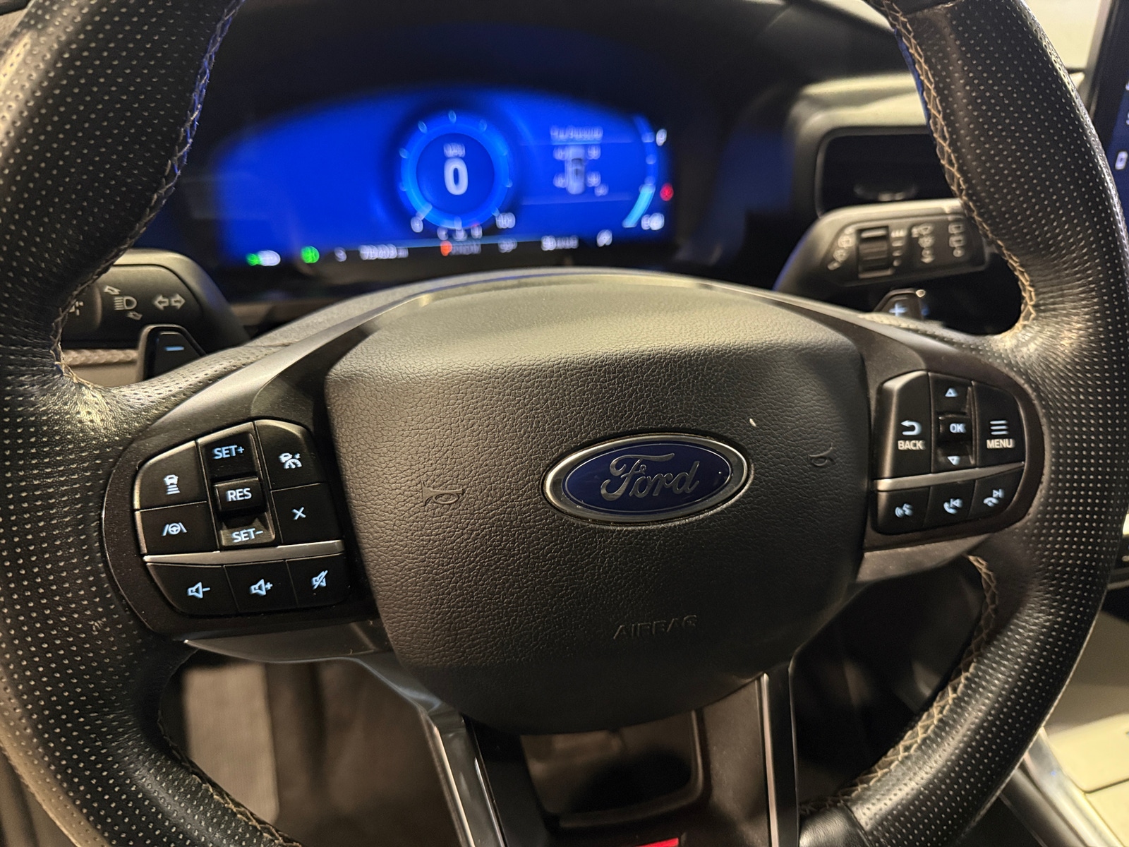 Thumbnail: 2020 Ford Explorer - 4