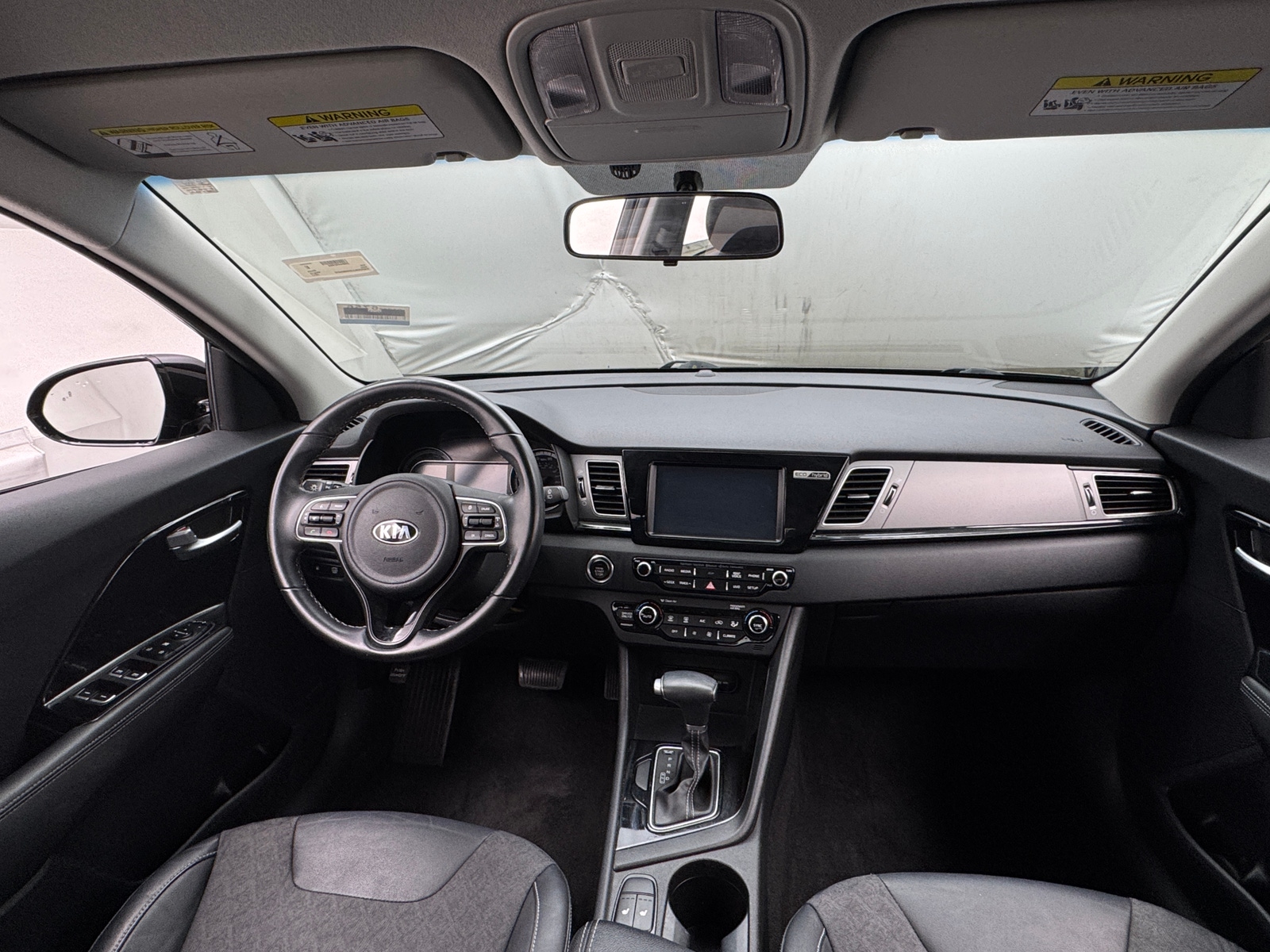 Thumbnail: 2017 Kia Niro - 3