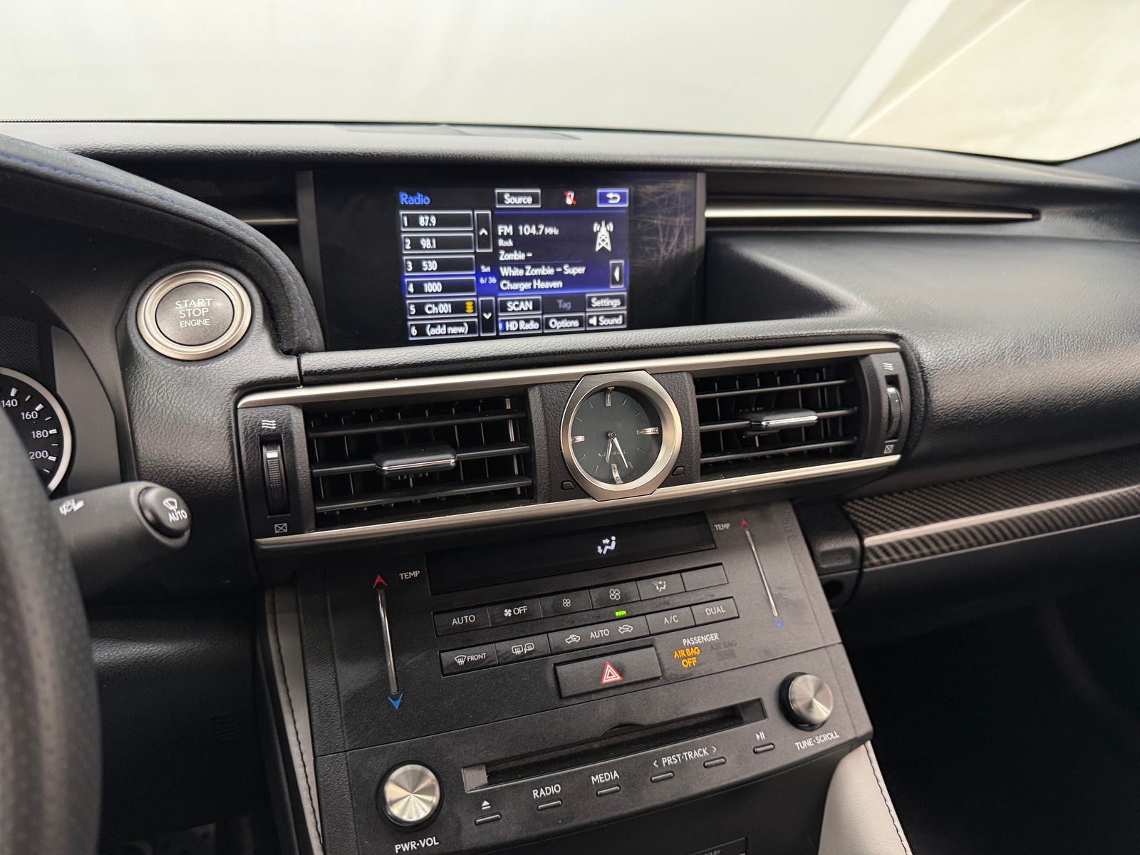 Thumbnail: 2015 Lexus RC - 2