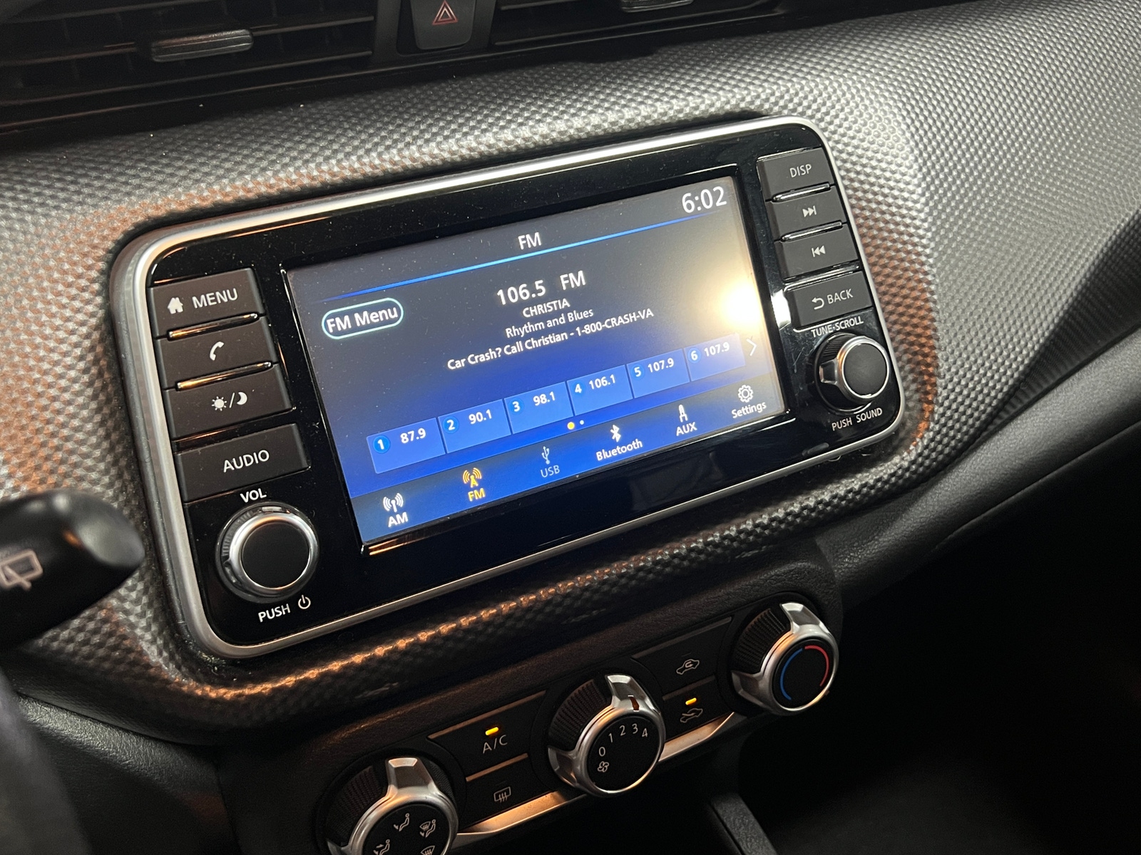 Thumbnail: 2020 Nissan Kicks - 4