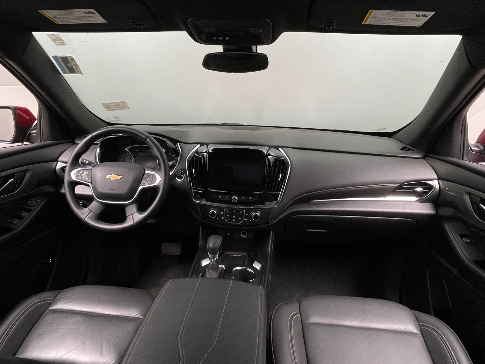 Thumbnail: 2023 Chevrolet Traverse - 2