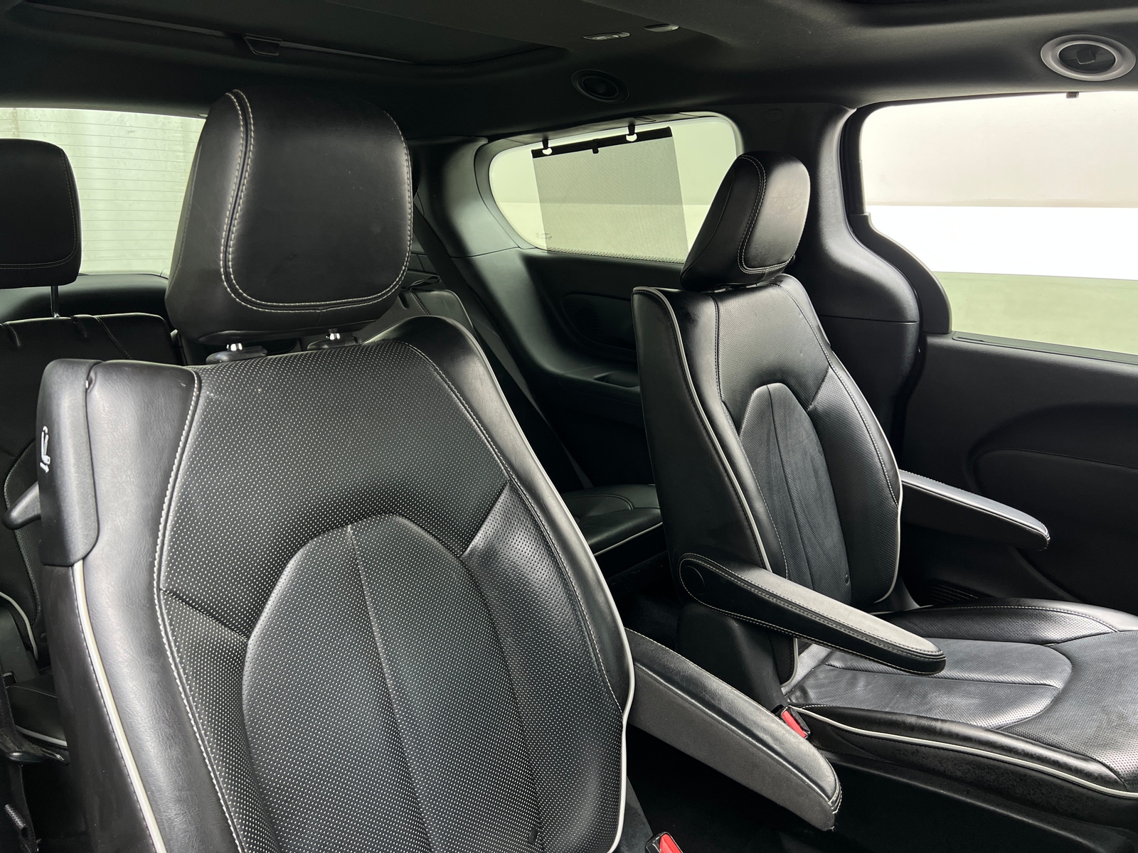 Thumbnail: 2020 Chrysler Pacifica - 5