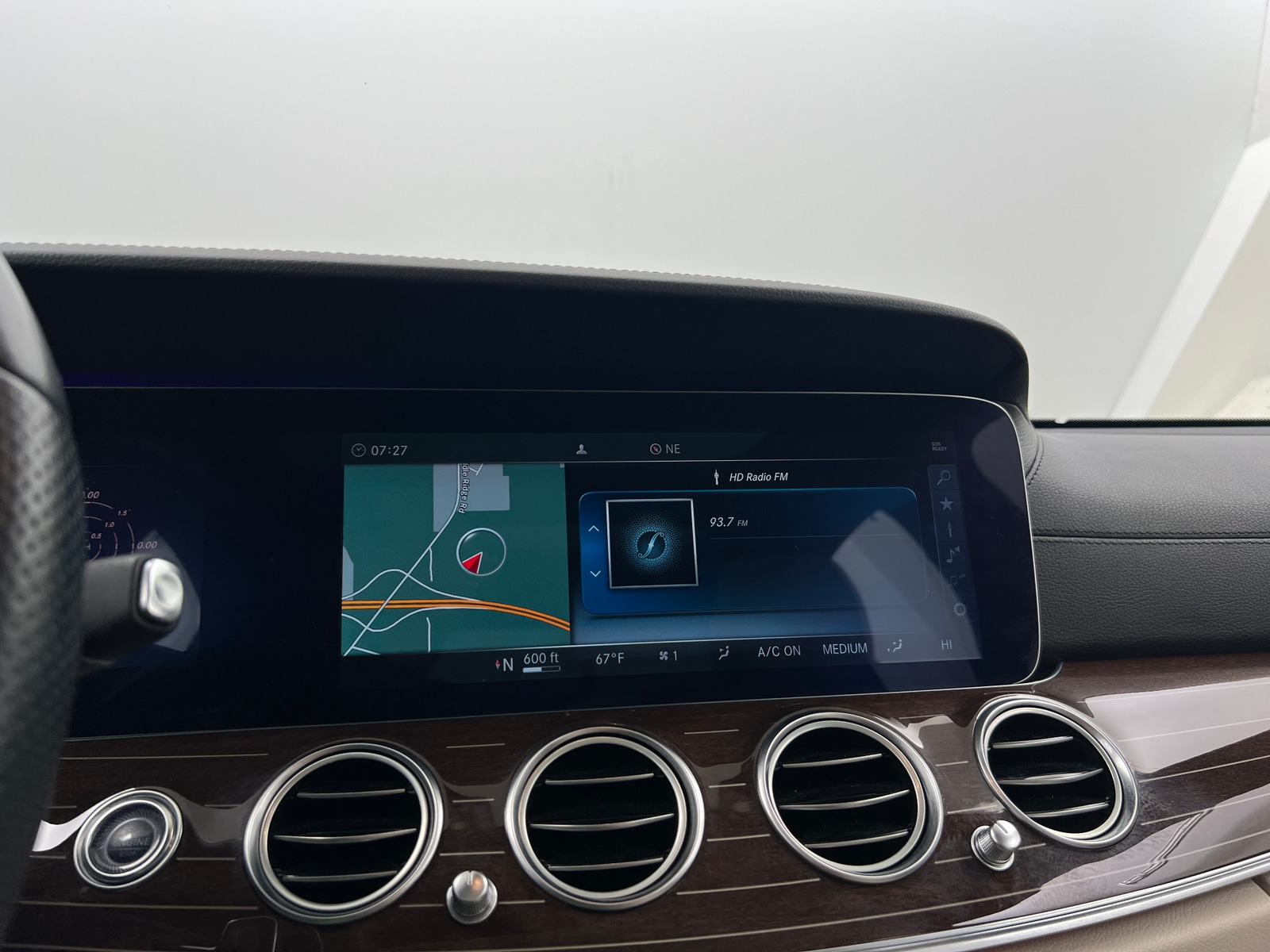 Thumbnail: 2018 Mercedes-Benz E-Class - 3