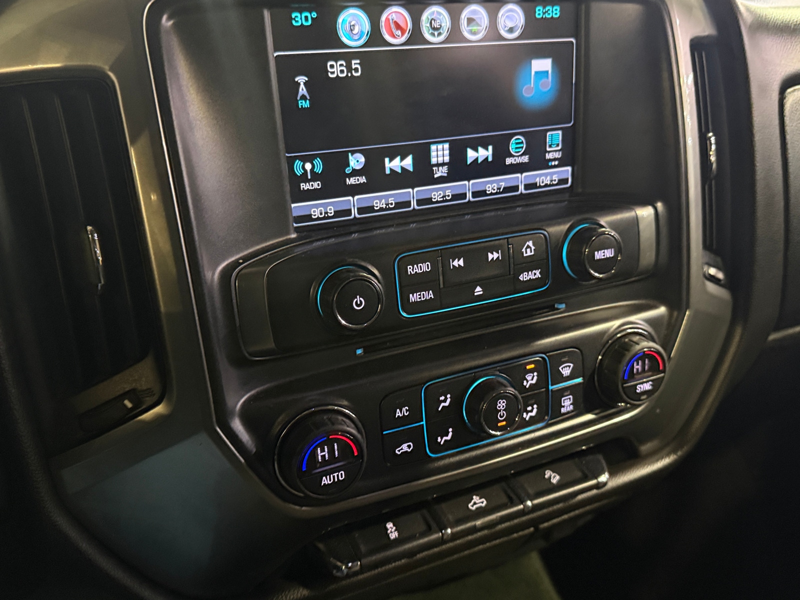 Thumbnail: 2018 Chevrolet Silverado 1500 - 4