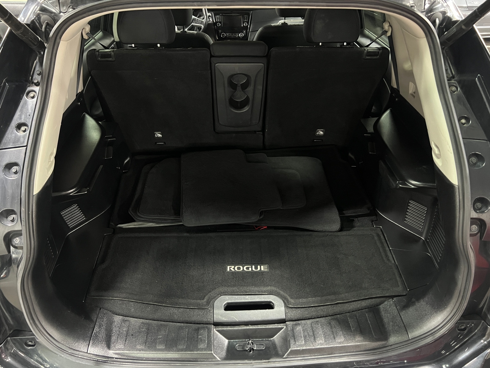 Thumbnail: 2018 Nissan Rogue - 7