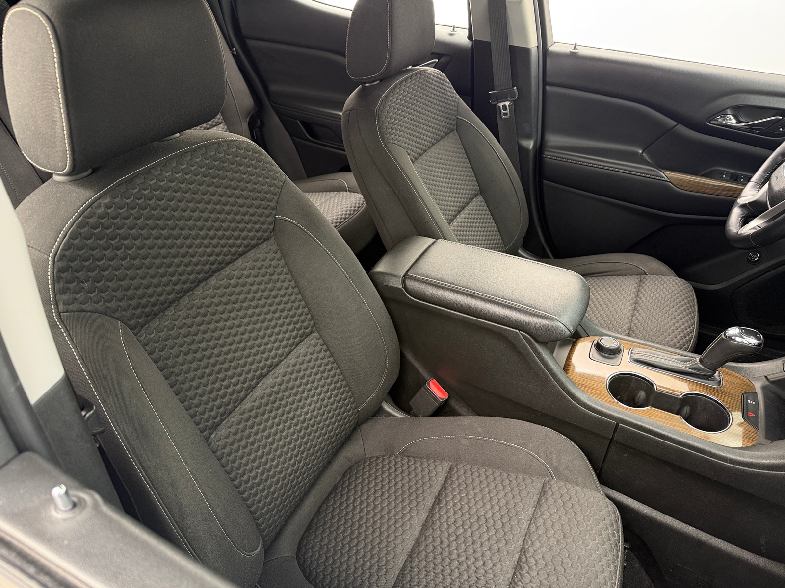 Thumbnail: 2017 GMC Acadia - 2