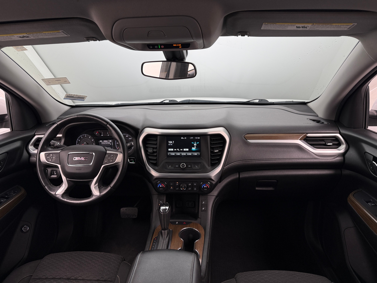 Thumbnail: 2017 GMC Acadia - 3