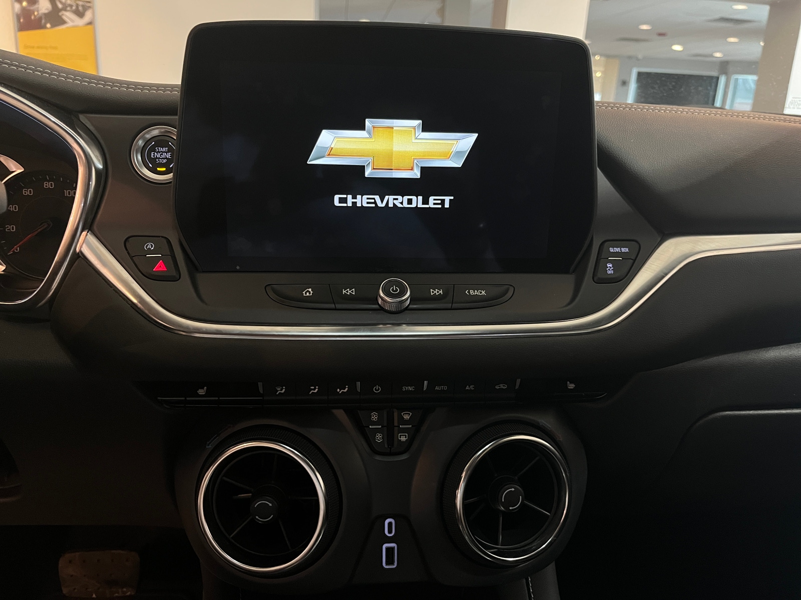 Thumbnail: 2025 Chevrolet Blazer - 4