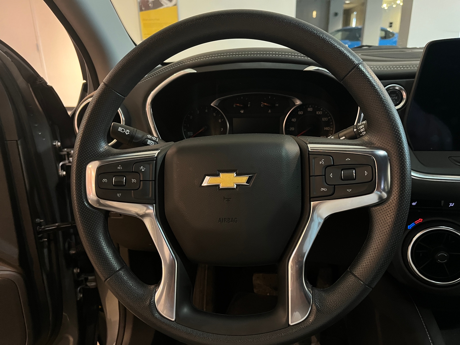 Thumbnail: 2025 Chevrolet Blazer - 5