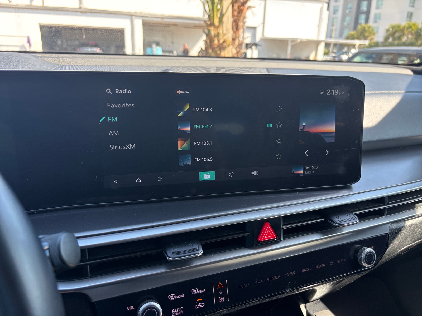 Thumbnail: 2024 Kia Sorento - 4