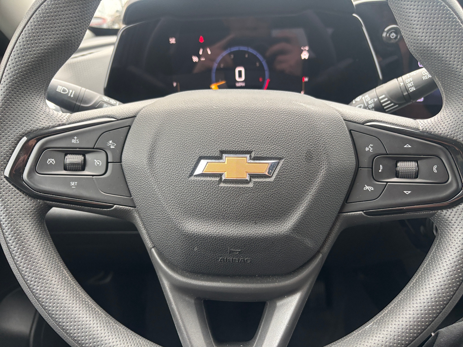 Thumbnail: 2025 Chevrolet Trax - 4