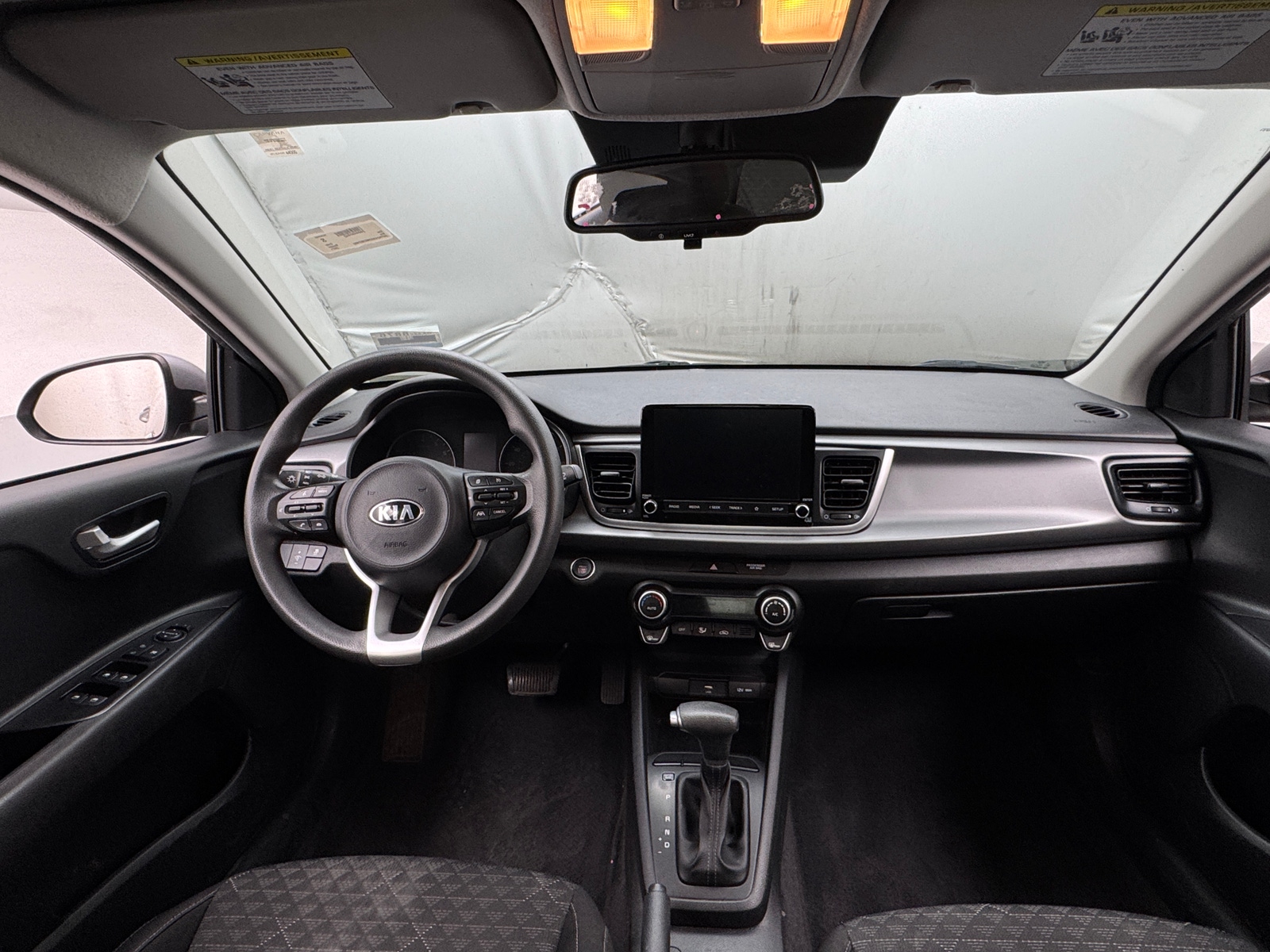 Thumbnail: 2021 Kia Rio - 3