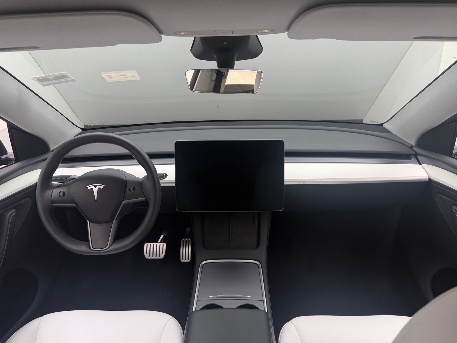 Thumbnail: 2025 Tesla Model Y - 2