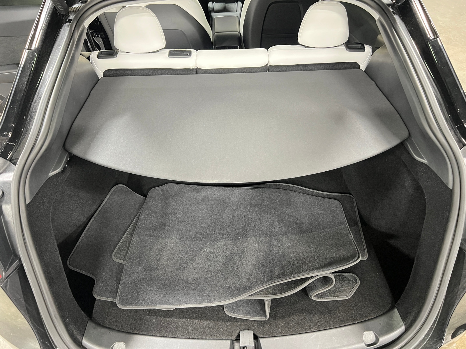 Thumbnail: 2025 Tesla Model Y - 6