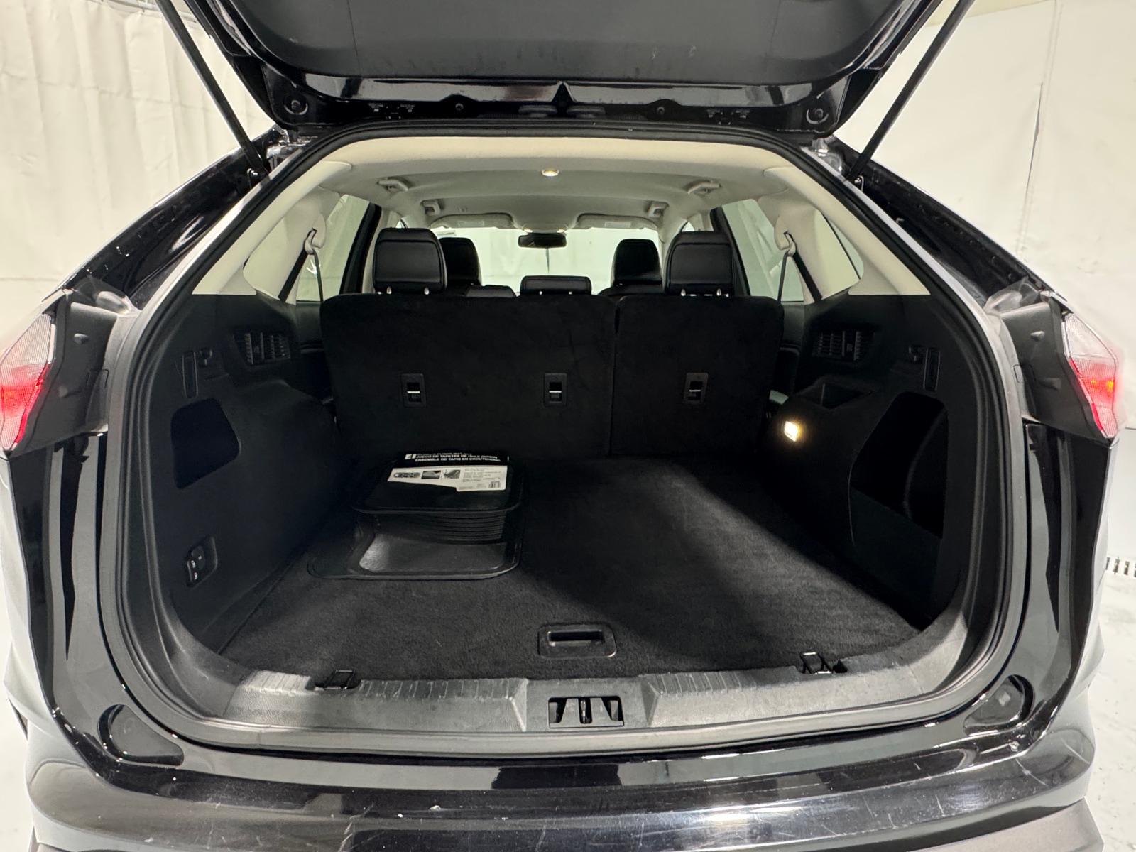 Thumbnail: 2024 Ford Edge - 6