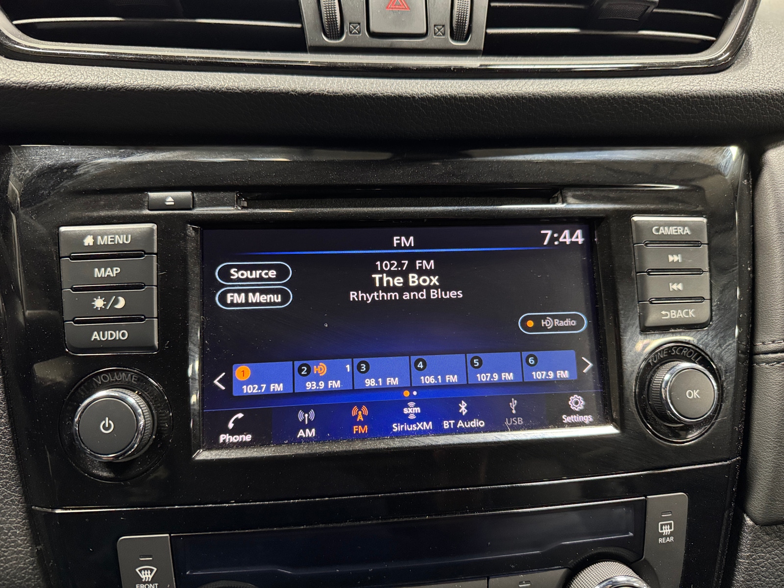 Thumbnail: 2020 Nissan Rogue - 3