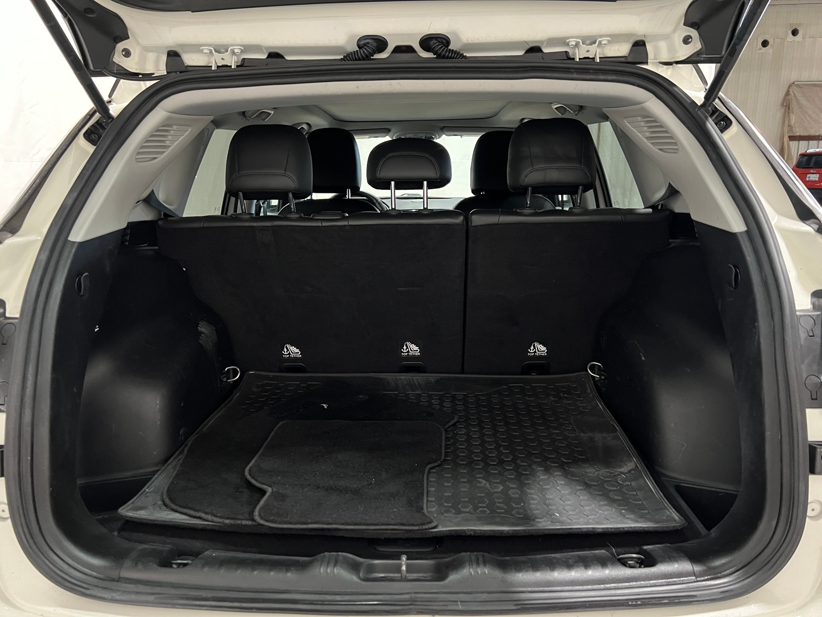 Thumbnail: 2018 Jeep Compass - 6