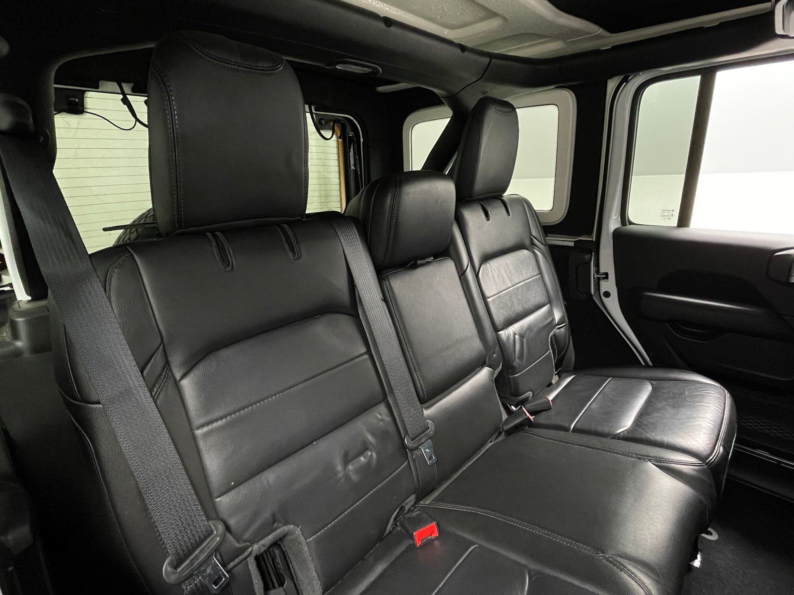 Thumbnail: 2022 Jeep Wrangler - 5