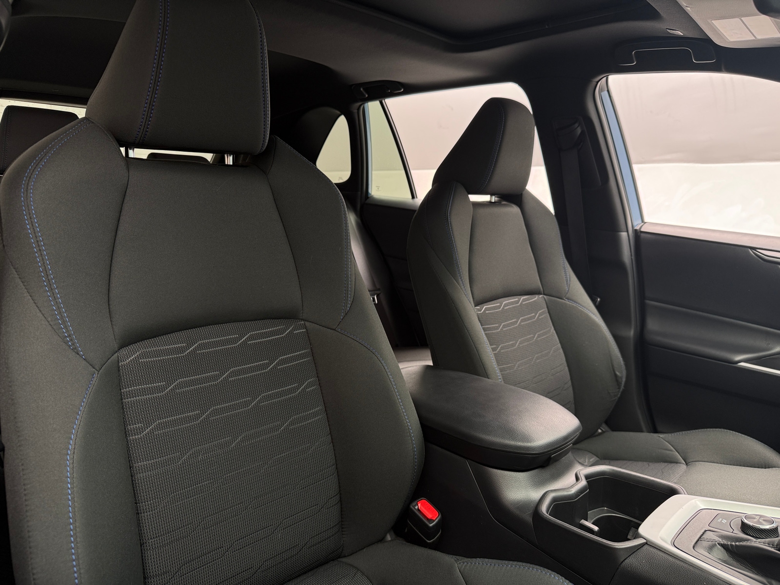 Thumbnail: 2025 Toyota RAV4 - 2