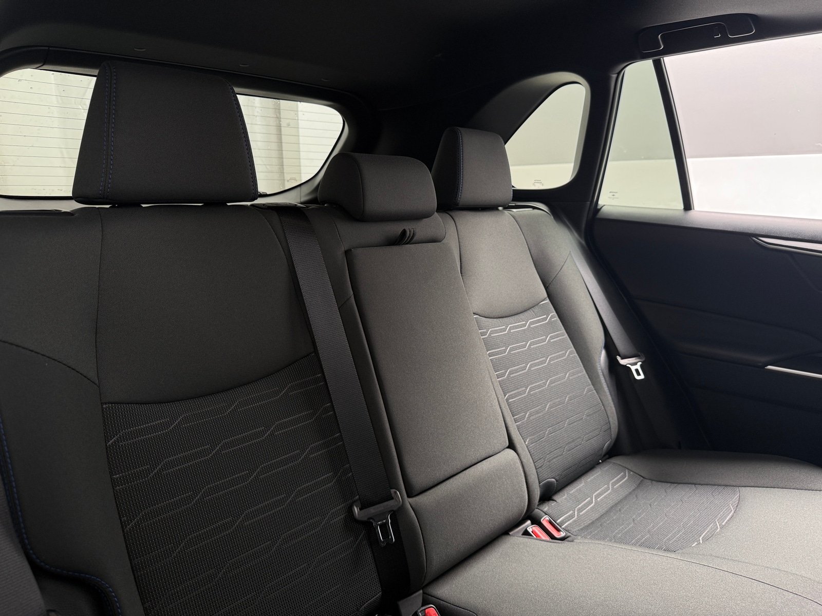 Thumbnail: 2025 Toyota RAV4 - 6