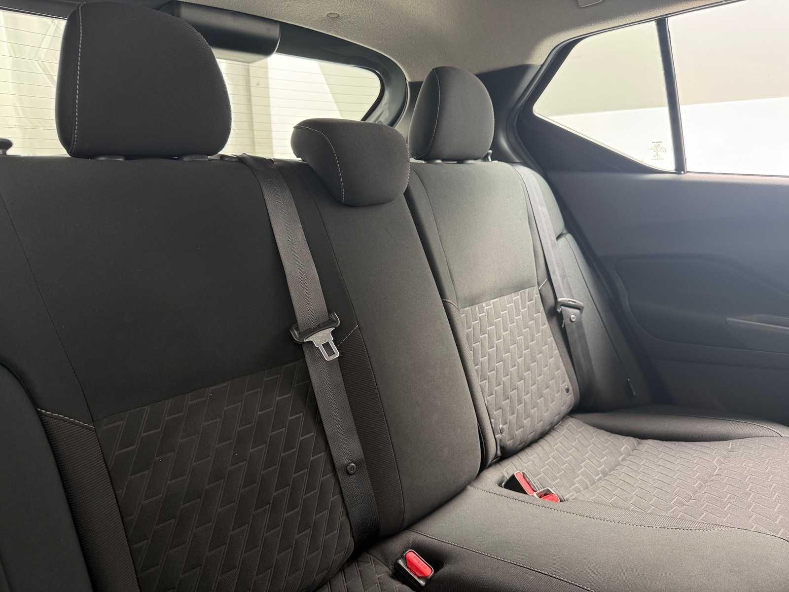 Thumbnail: 2021 Nissan Kicks - 6