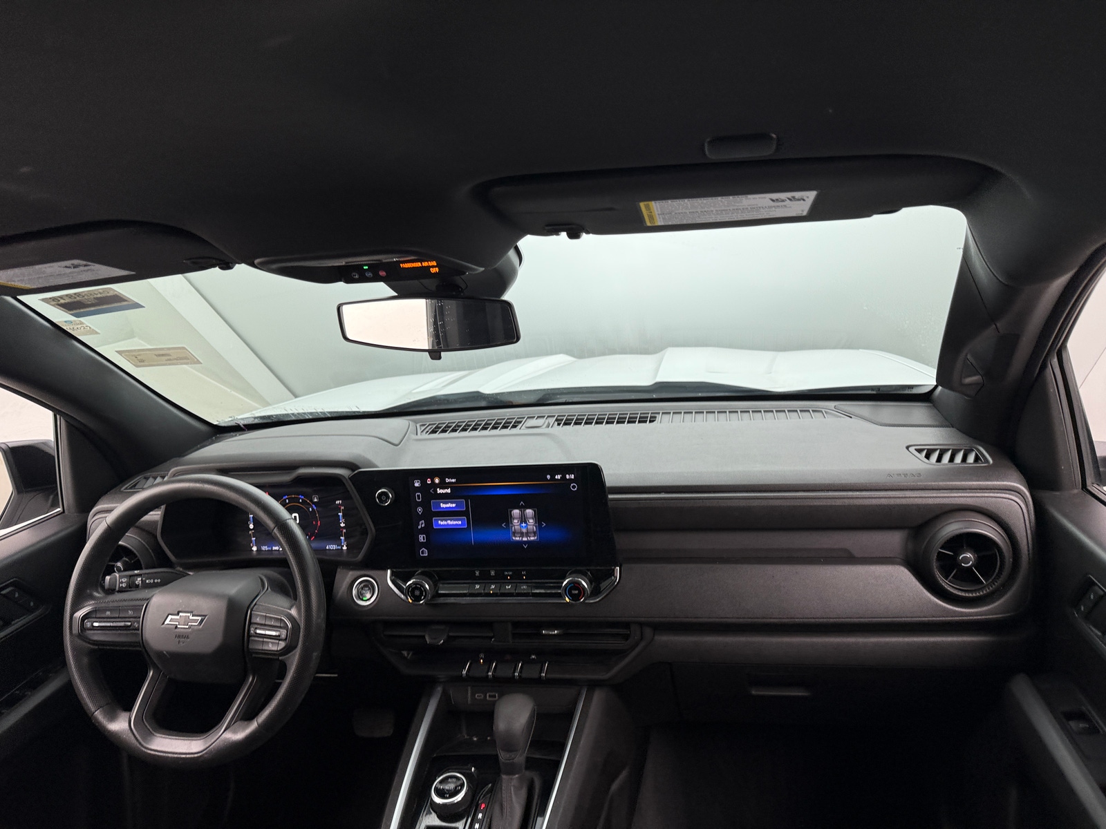 Thumbnail: 2023 Chevrolet Colorado - 3