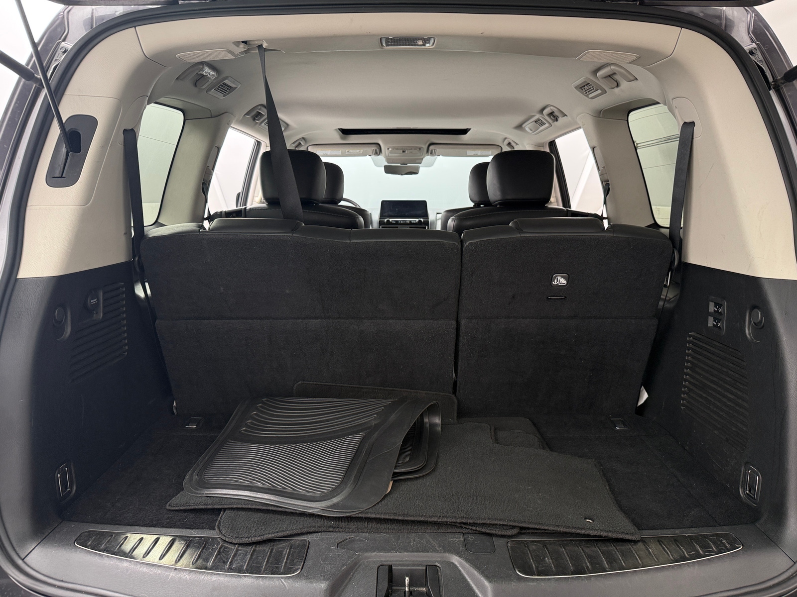 Thumbnail: 2024 INFINITI QX80 - 6