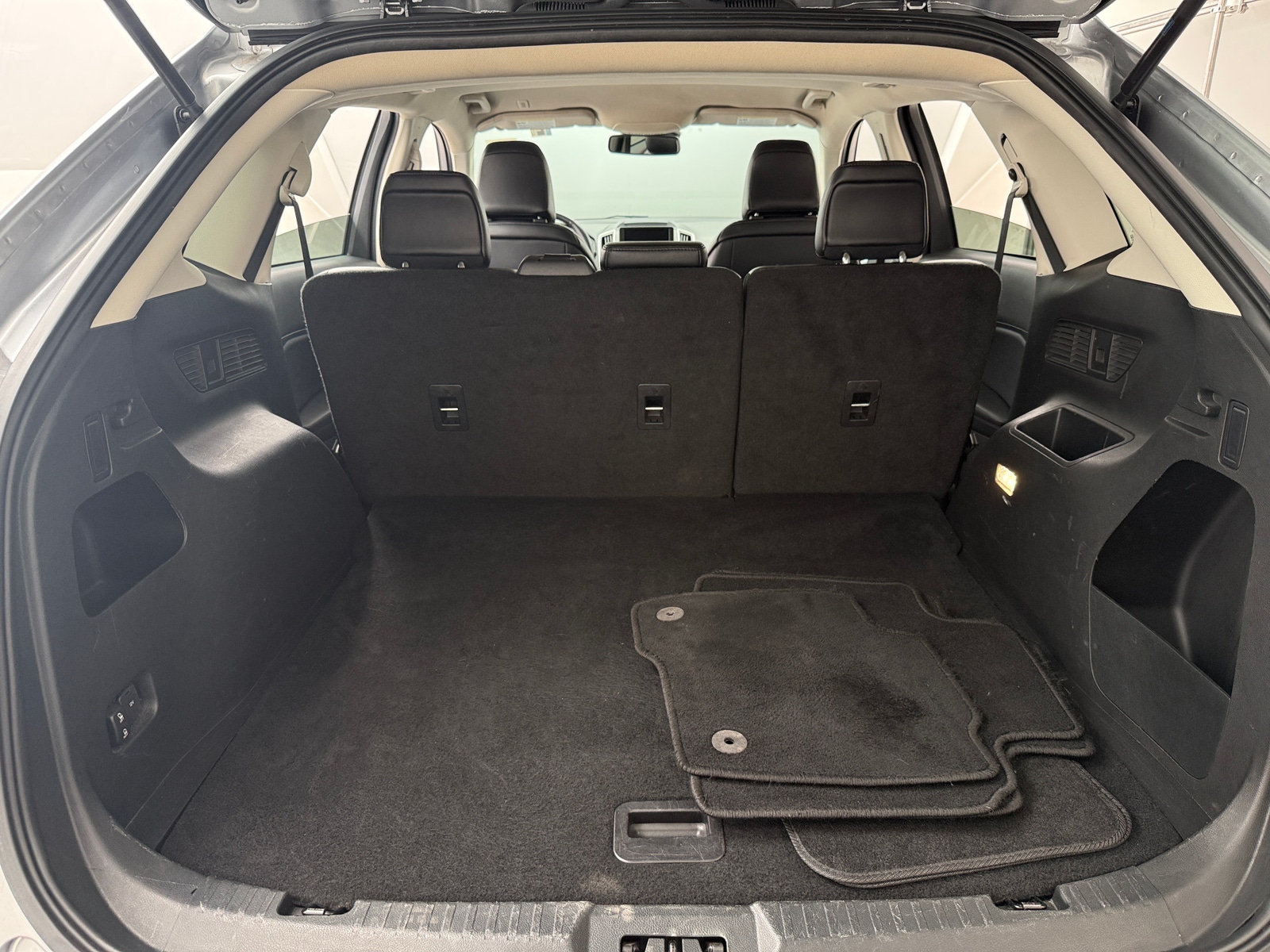 Thumbnail: 2024 Ford Edge - 6