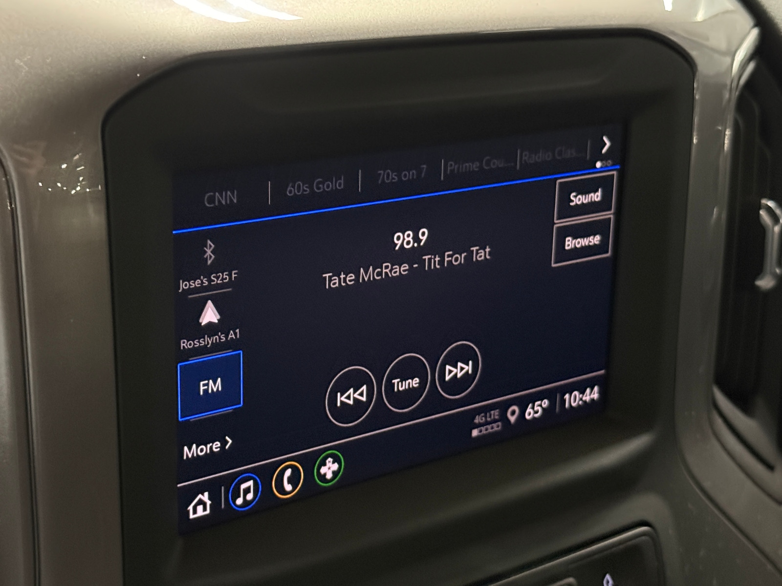 Thumbnail: 2024 Chevrolet Silverado 1500 - 4