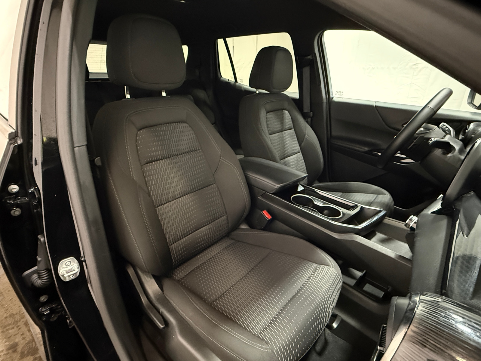 Thumbnail: 2025 Chevrolet Equinox - 2