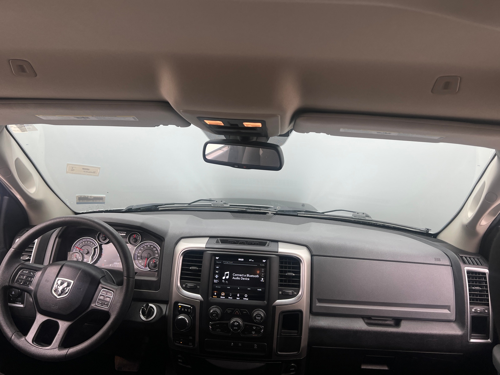 Thumbnail: 2019 RAM 1500 Classic - 3