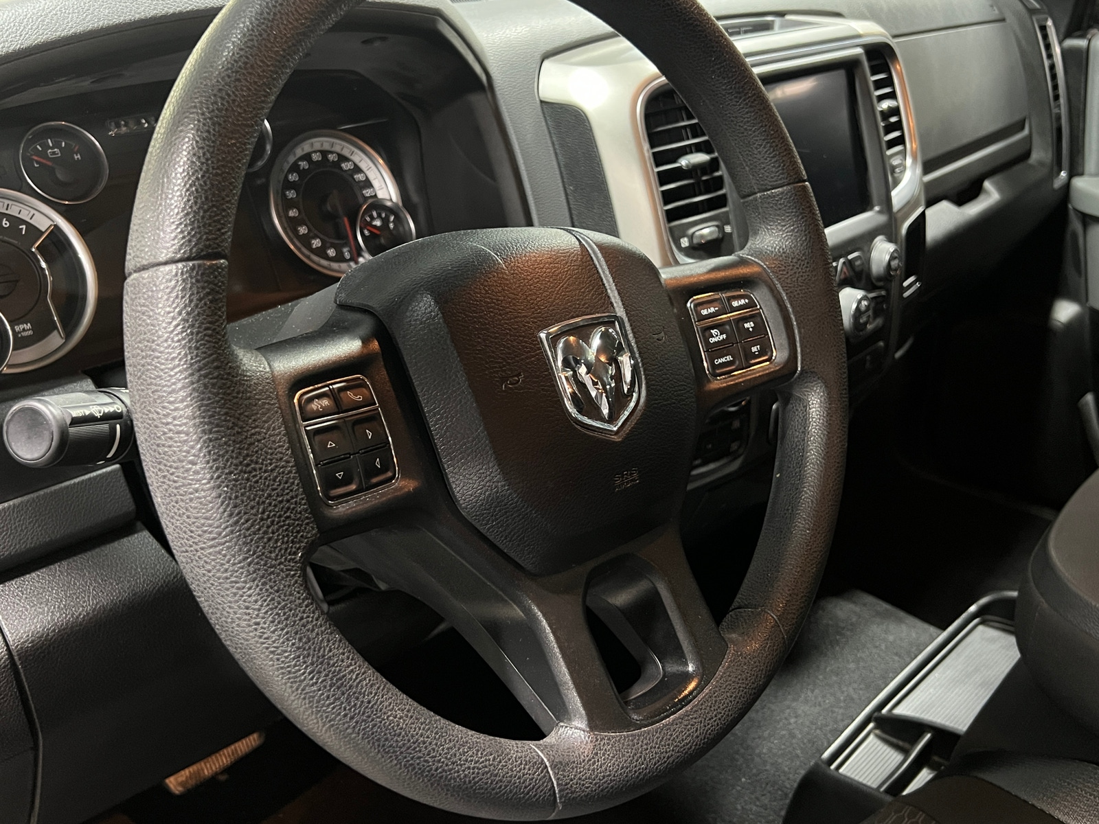 Thumbnail: 2019 RAM 1500 Classic - 5