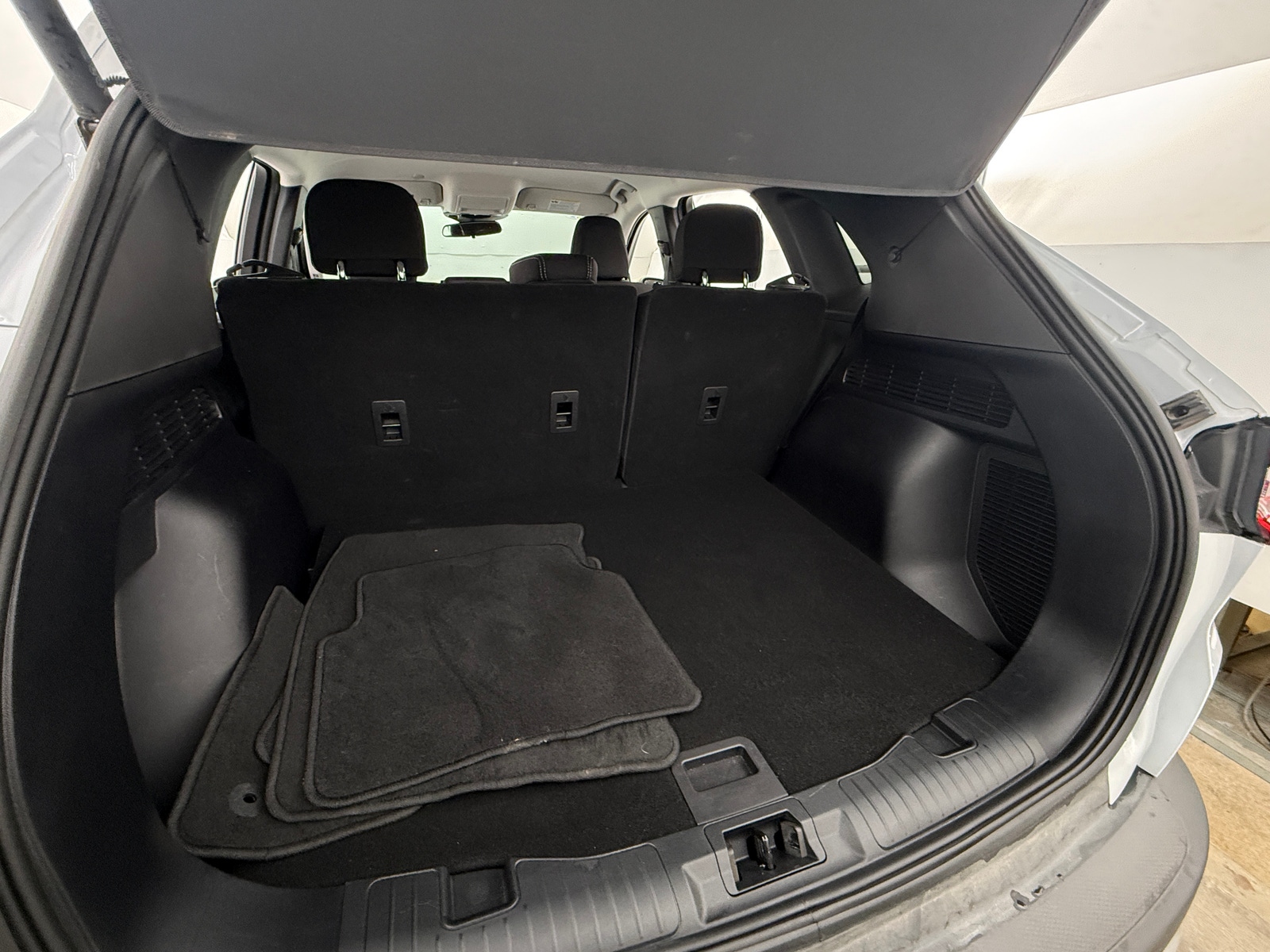 Thumbnail: 2025 Ford Escape - 7