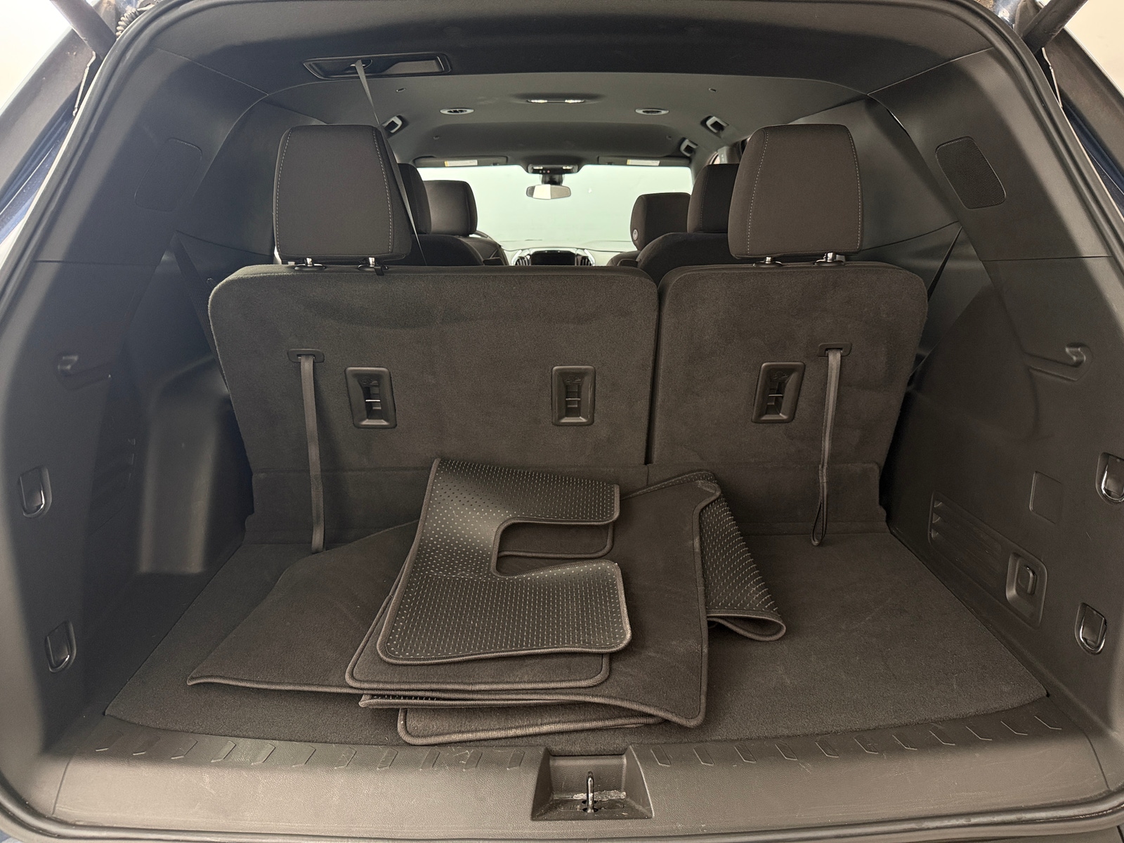 Thumbnail: 2023 Chevrolet Traverse - 7