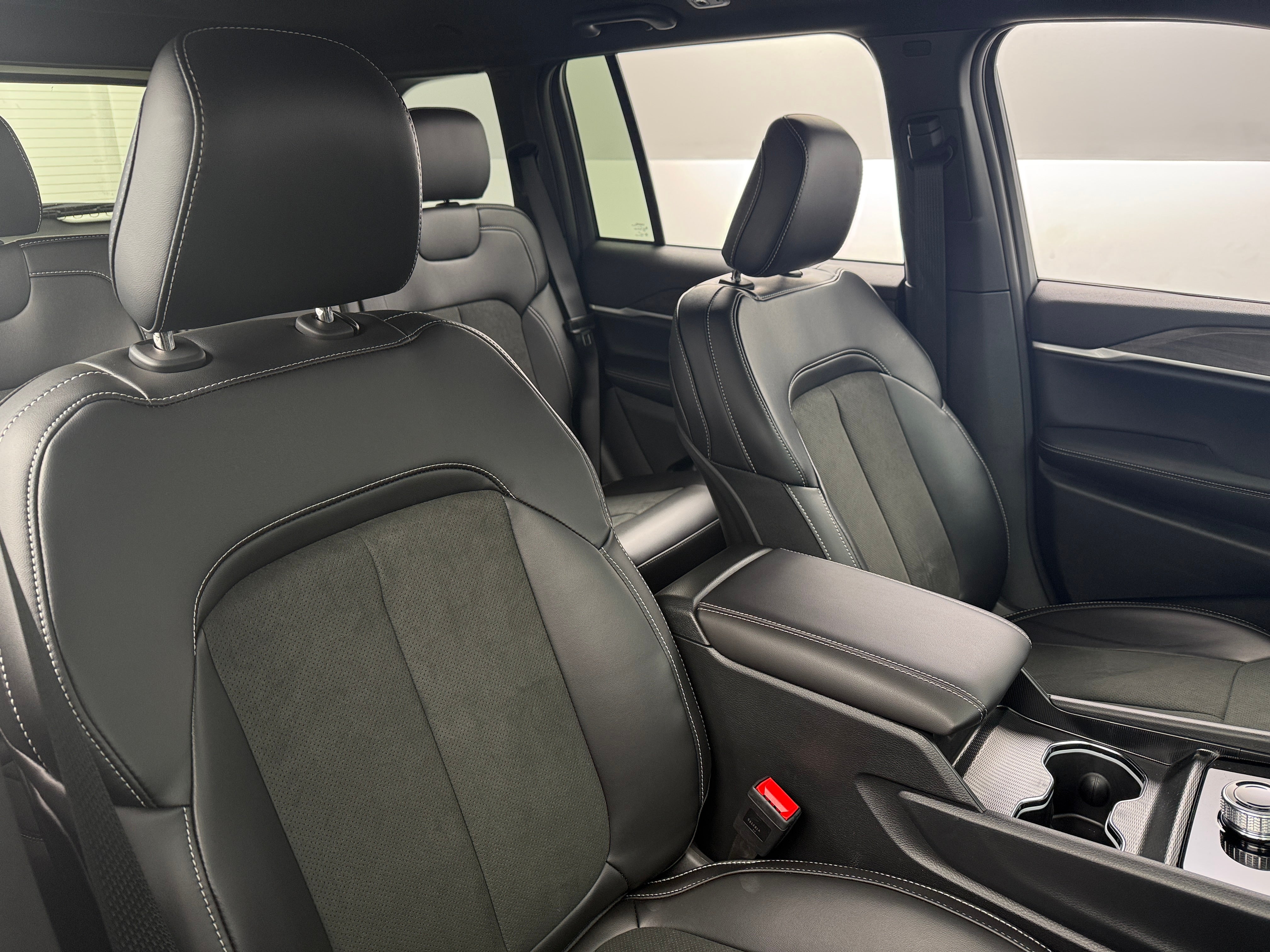 2026 Jeep Grand Cherokee Laredo - Photo 1