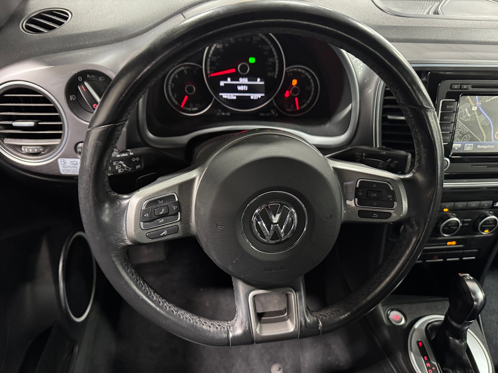 Thumbnail: 2014 Volkswagen Beetle - 4
